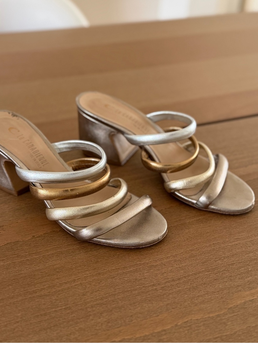 LA CANADIENNE SS25 Block Heel Metallic Strappy Slide Leather Sandals - 38